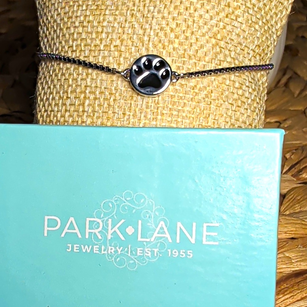Park Lane Silver Tone Paw Print Dangle Charm Box Chain Bracelet Adjustable Slide